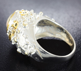 Серебряное кольцо с кристаллическим эфиопским опалом, турмалинами и диопсидами