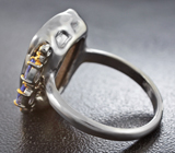 Серебряное кольцо с австралийским болдер опалом, танзанитами и синими сапфирами Серебро 925