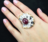 Серебряное кольцо с рубином 9,72 карата и синими сапфирами
