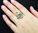 Серебряное кольцо с пренитом 7,32 карата, зеленым турмалином, танзанитами и голубыми сапфирами