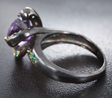 Серебряное кольцо с аметистом лазерной огранки и хризопразом
