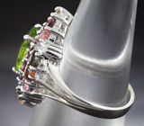 Яркое серебряное кольцо с крупным перидотом, разноцветными турмалинами и родолитами Серебро 925
