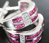 Яркие серебряные серьги с пурпурно-розовыми и бесцветными сапфирами бриллиантовой огранки Серебро 925