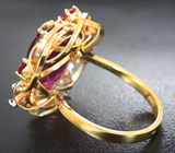 Золотое кольцо с крупным рубином 17,73 карата и красными сапфирами Золото