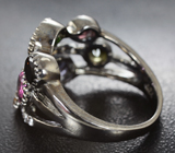 Черненое серебряное кольцо с диопсидом, иолитом, родолитом и разноцветными турмалинами