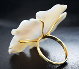 Золотое кольцо с резным халцедоном 36,26 карата и аквамарином Золото
