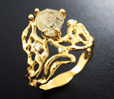Золотое кольцо с уральским александритом 2,2 карата и бриллиантами
