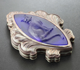 Камея-подвеска «Кошечка» из ювелирного стекла на резной яшме