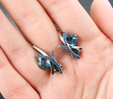 Оригинальные серебряные серьги с насыщенно-синими топазами