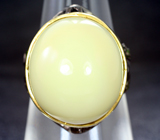 Серебряное кольцо с молочно-желтым опалом и диопсидами Серебро 925