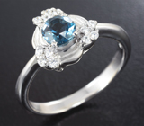 Симпатичное серебряное кольцо с насыщенно-синим топазом Серебро 925