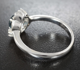 Симпатичное серебряное кольцо с насыщенно-синим топазом Серебро 925