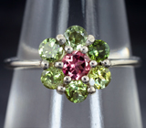 Изящное серебряное кольцо с родолитом и перидотами Серебро 925