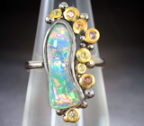 Серебряное кольцо с кристаллическим эфиопским опалом 2,23 карата и разноцветными сапфирами