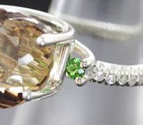 Кольцо с чистейшим империал топазом 17,22 карата, диопсидами и бесцветными цирконами