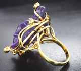 Золотое кольцо с редким резным сугилитом 40,28 карата и аметистами Золото