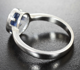 Изящное серебряное кольцо с кианитом