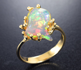 Золотое кольцо с ярким кристаллическим эфиопским опалом 3,11 карата Золото