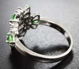 Замечательное серебряное кольцо с цаворитами