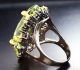 Серебряное кольцо с зеленым аметистом, перидотами и цитринами Серебро 925