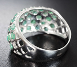 Великолепное серебряное кольцо с изурмудами Серебро 925