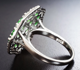 Превосходное серебряное кольцо с цаворитами высоких характеристик Серебро 925