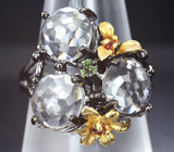 Серебряное кольцо с бесцветным кварцем, перидотом и мозамбикскими гранатами Серебро 925