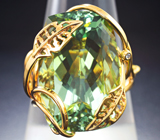 Золотое кольцо с зеленым аметистом 22,68 карата и бриллиантами Золото