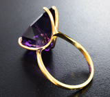 Золотое кольцо с уругувайским аметистом авторской огранки 13,84 карата Золото