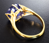 Золотое кольцо с крупным насыщенным танзанитом 6,45 карата Золото