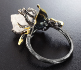Серебряное кольцо с кристаллом кварца и родолитом