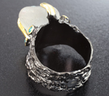 Серебряное кольцо с бесцветным топазом
