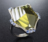 Серебряное кольцо с лимонным цитрином авторской огранки 16,81 карата и васильковыми сапфирами Серебро 925