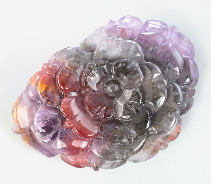 Удивительный резной кварц «7 Melody» 71,85 карата