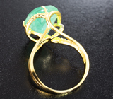 Золотое кольцо с уральским изумрудом редкого мятного цвета  7,2 карата Золото