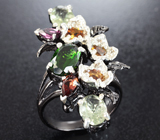 Серебряное кольцо с диопсидом, родолитом и разноцветными турмалинами