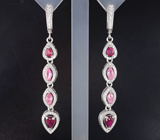 Элегантные серебряные серьги с рубинами и розовыми сапфирами