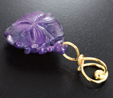 Золотой кулон с редким резным сугилитом 18,78 карата и аметистом Золото