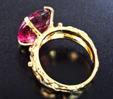 Золотое кольцо с крупным рубеллитом 14,03 карата и бриллиантами Золото