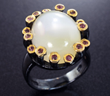 Серебряное кольцо с лунным камнем и родолитами