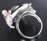 Серебряное кольцо с дымчатым кварцем, голубыми топазами и родолитом Серебро 925