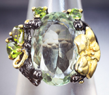 Серебряное кольцо с зеленым аметистом 18+ карата, перидотами, зелеными турмалинами и желтым сапфиром