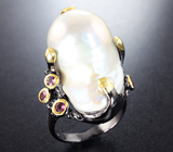 Серебряное кольцо с жемчужиной барокко и родолитами