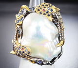 Серебряное кольцо с жемчужиной барокко, синими и пурпурными сапфирами Серебро 925
