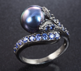 Превосходное серебряное кольцо с жемчужиной и синими сапфирами бриллиантовой огранки Серебро 925