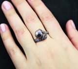 Превосходное серебряное кольцо с жемчужиной и синими сапфирами бриллиантовой огранки Серебро 925