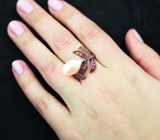 Оригинальное серебряное кольцо с жемчужиной и рубинами