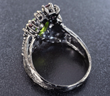 Серебряное кольцо с перидотом и родолитами
