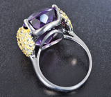 Серебряное кольцо с аметистом 21,49 карата и сапфирами
