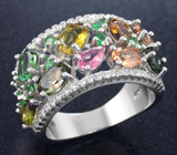 Эффектное серебряное кольцо с разноцветными турмалинами и цаворитами
